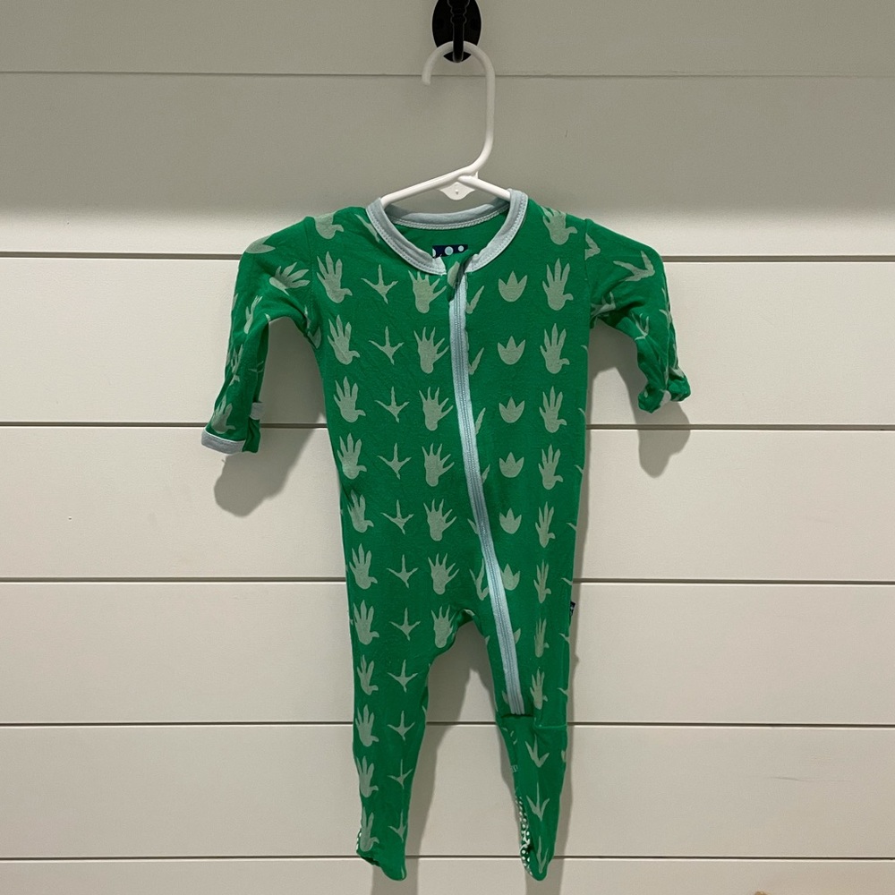 Kickee Pants Footie 🦖